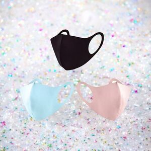 8 OTHER REASONS Face Mask Trio in Pink, Black, and Blue New In Package RV$21.95